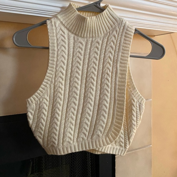 Cropped sweater - Picture 2 of 4